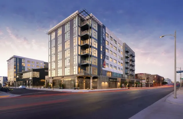 Dallas Uptown Commons